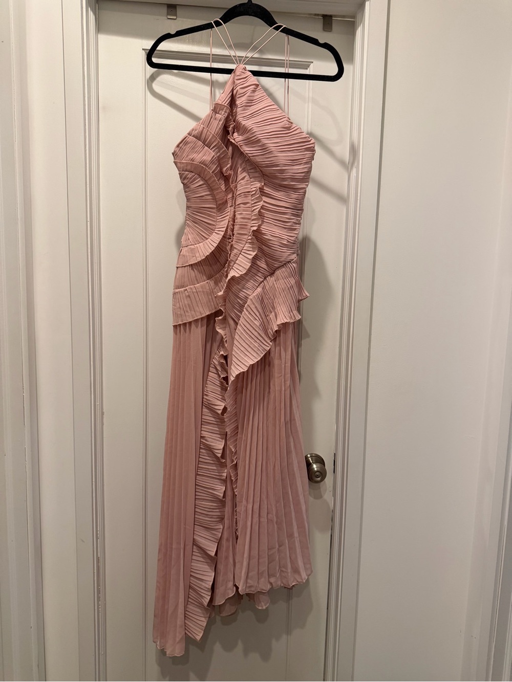 Ravaza Sleeveless Pleated Halter Maxi Dress - Picture 3 of 7